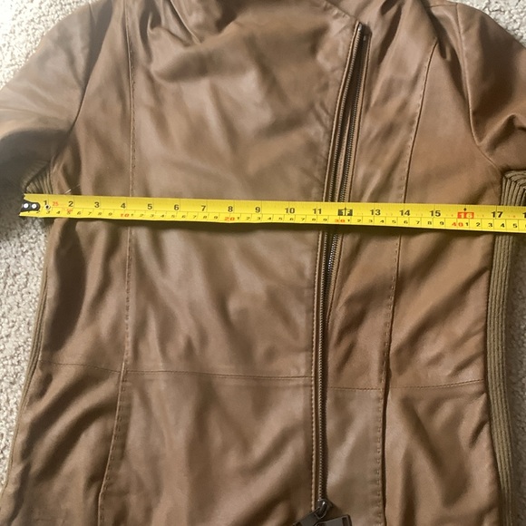 $995 Womens VINCE Scuba Distressed Tan/Brown Leather Moto Jacket Size Small - Picture 10 of 11